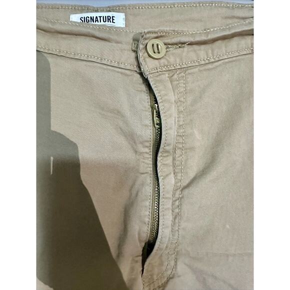 Levi Strauss SIGNATURE Cargo Tan Shorts Men's Size 40 - Picture 3 of 8
